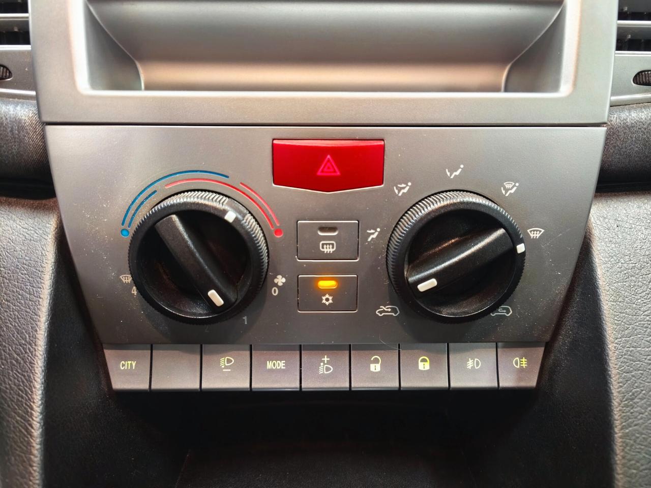 Lancia Ypsilon 1.2 Oro