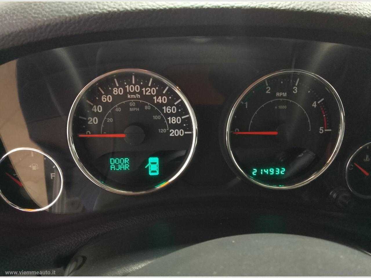 Jeep Wrangler 2.8 CRD DPF Sahara Auto