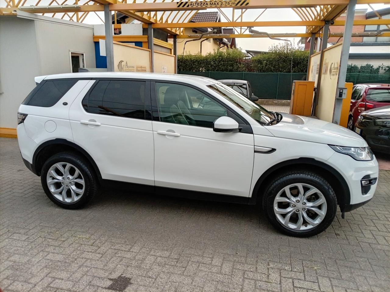 Land Rover Discovery Sport 2.0 TD4 150 CV HSE