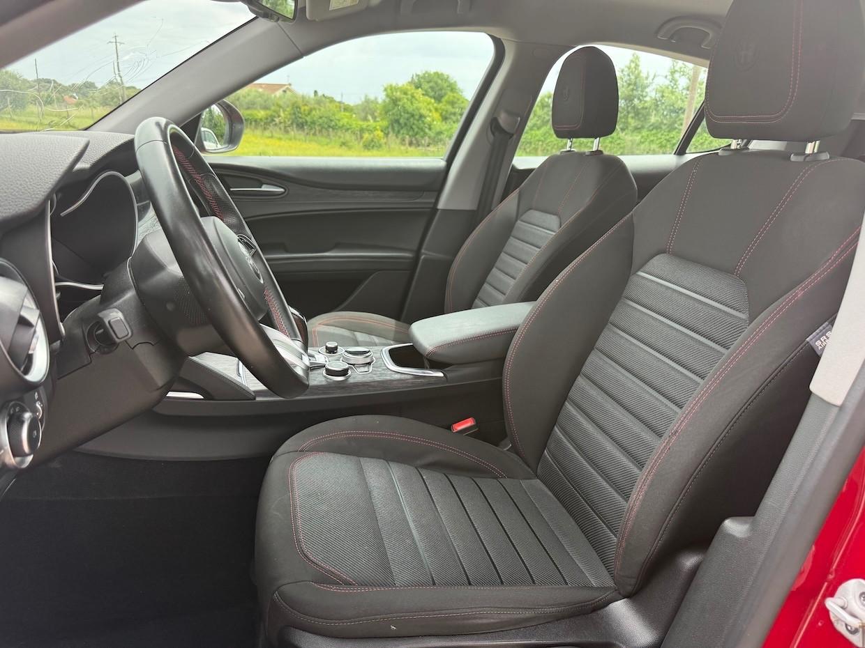 Alfa Romeo Stelvio 2.2 Turbodiesel 160 CV AT8 RWD Rosso Edizione