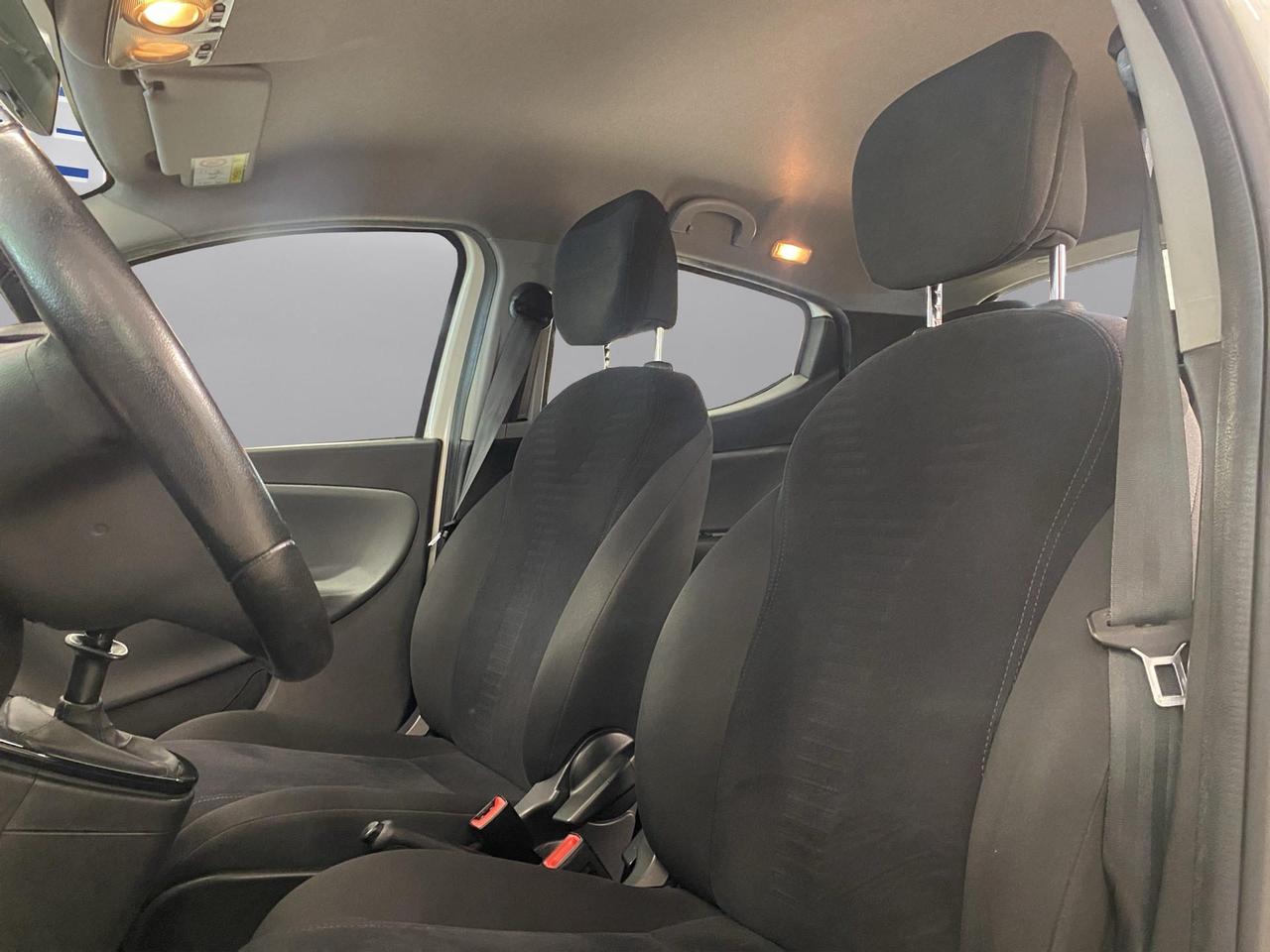 Lancia Ypsilon 1.2 8v Gold c/CL ecochic Gpl 69cv