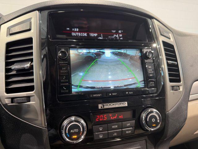 MITSUBISHI Pajero 3.2 DI-D 16V aut. Instyle DPF 7 POSTI/TETTO