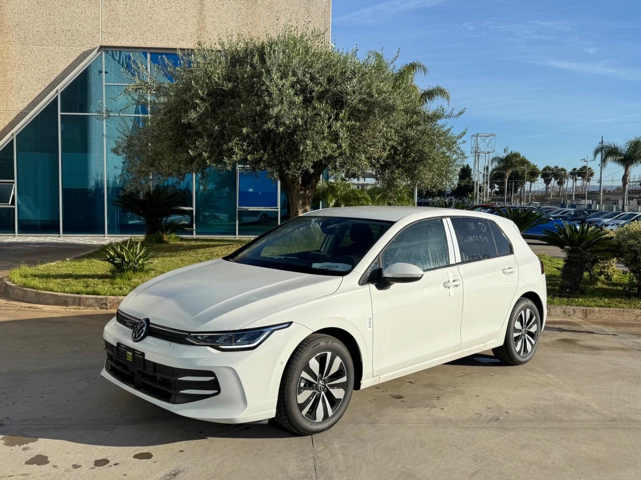 Volkswagen Golf 1.5 tsi 115cv possibilità noleggio no scoring