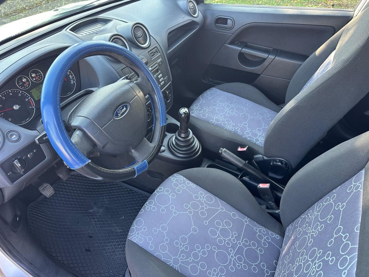 Ford Fiesta 1.2 benz 2006 NEOPATENTATI