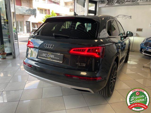 AUDI Q5 40 TDI quattro S tronic Business Sport