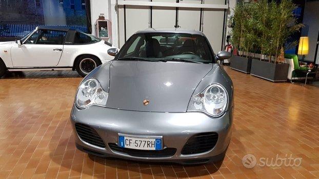 996 Porsche 911 Carrera 4S Book service italiana