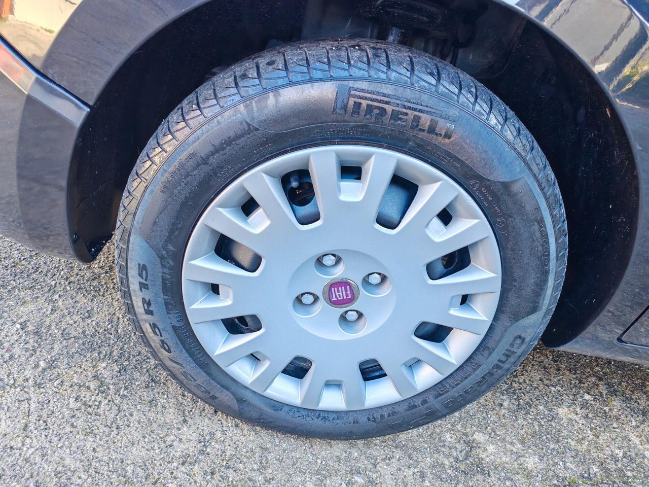 Fiat Qubo 1.3 diesel 06/2012 Cv75