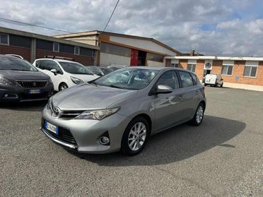 TOYOTA Auris 1.4 D-4D Lounge