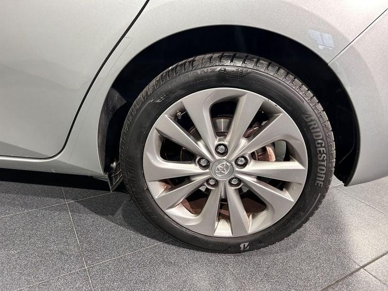 Toyota Auris 1.8 Hybrid E-CVT Lounge AREA C FREE