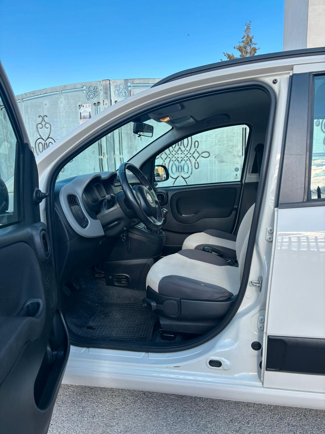 Fiat Panda 0.9 TwinAir Turbo Natural Power Lounge ANNO 2013