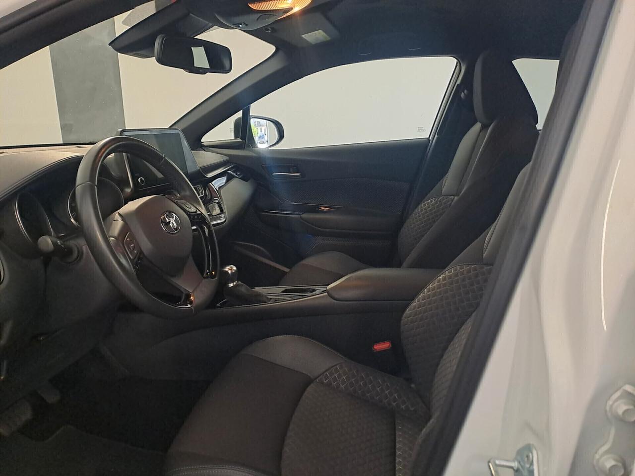 Toyota C-HR 2.0 Hybrid E-CVT Morebusiness CV 184