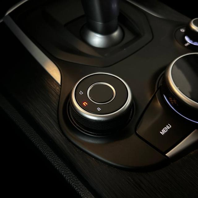 ALFA ROMEO Stelvio 2.2 Turbodiesel 160 CV AT8 RWD Business