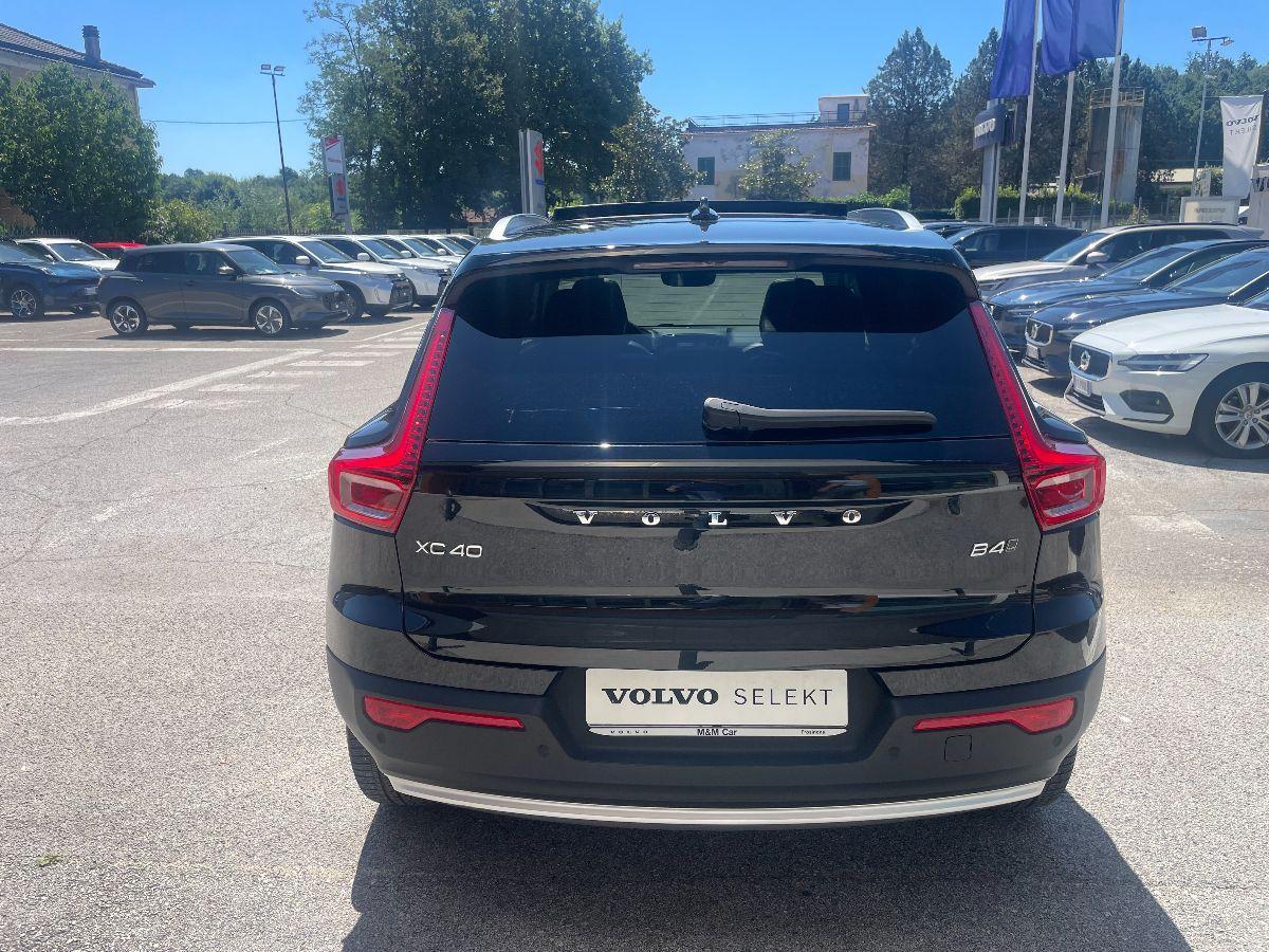 VOLVO - XC40 - B4 AWD Geartronic Ultimate Bright