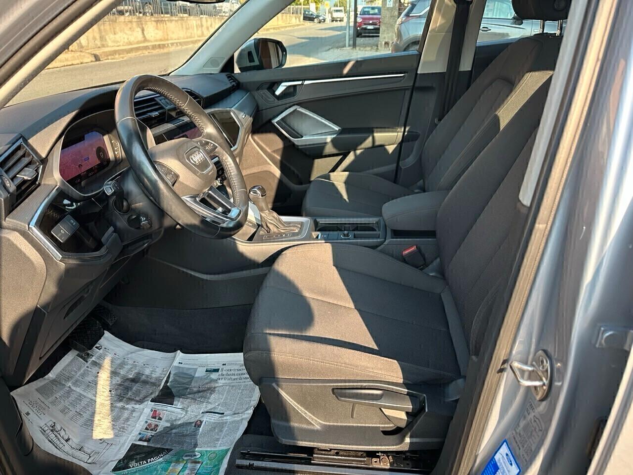 Audi Q3 35 2.0 Tdi 150CV S-tronic *Tetto Panoramico*