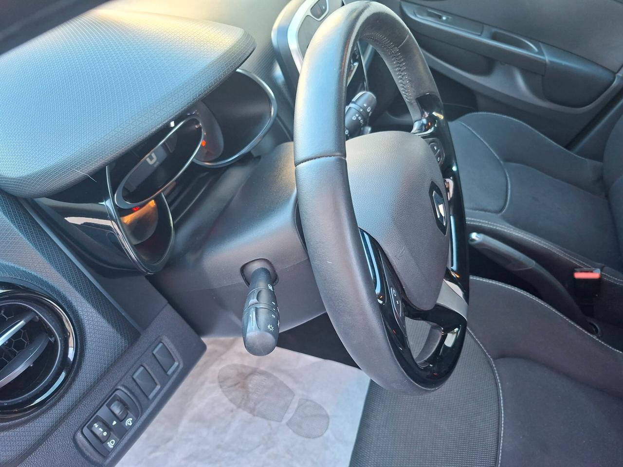 Renault Clio 1.2 Duel *NEOPATENTATI*