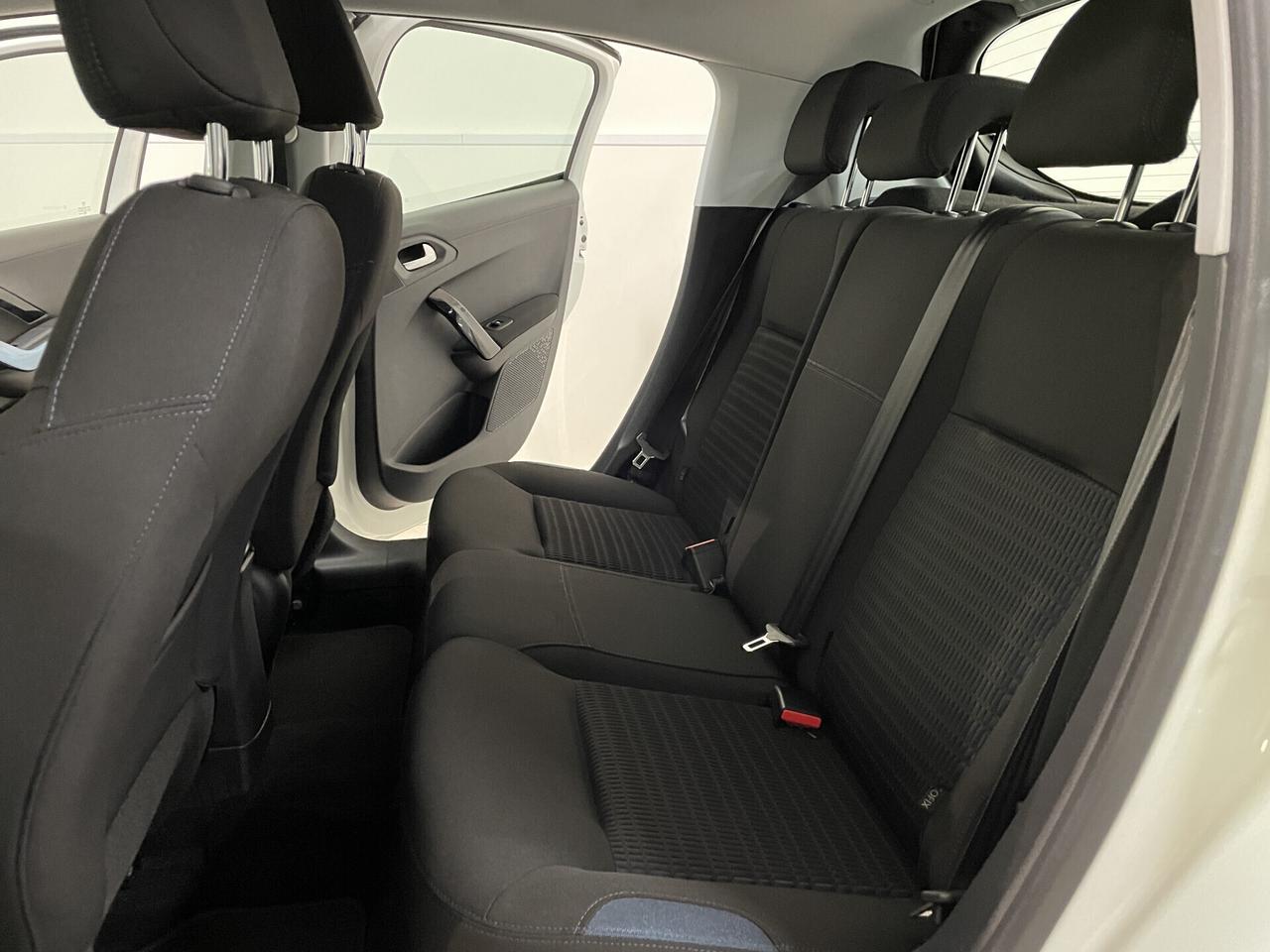 Peugeot 208 1.6 e-HDi 92 CV S&s 5 porte Allure