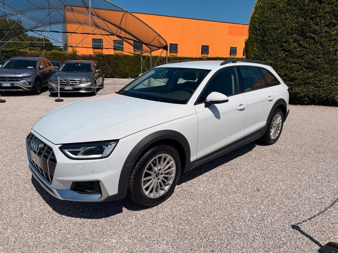 Audi A4 allroad Quattro 40 2.0 tdi mhev Business 204cv s-tronic