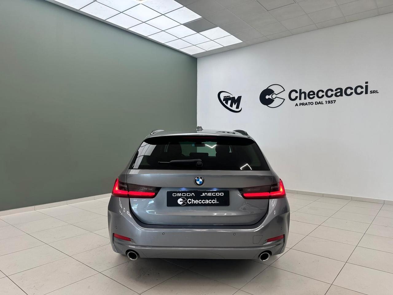BMW 318 d Serie 3 Touring mhev 48V auto IVA ESPOSTA