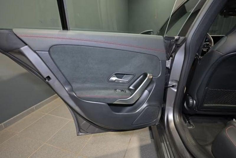 Mercedes-Benz CLA CLA Shooting Brake 180 AMG Line Premium Plus LED CAMERA NAVI