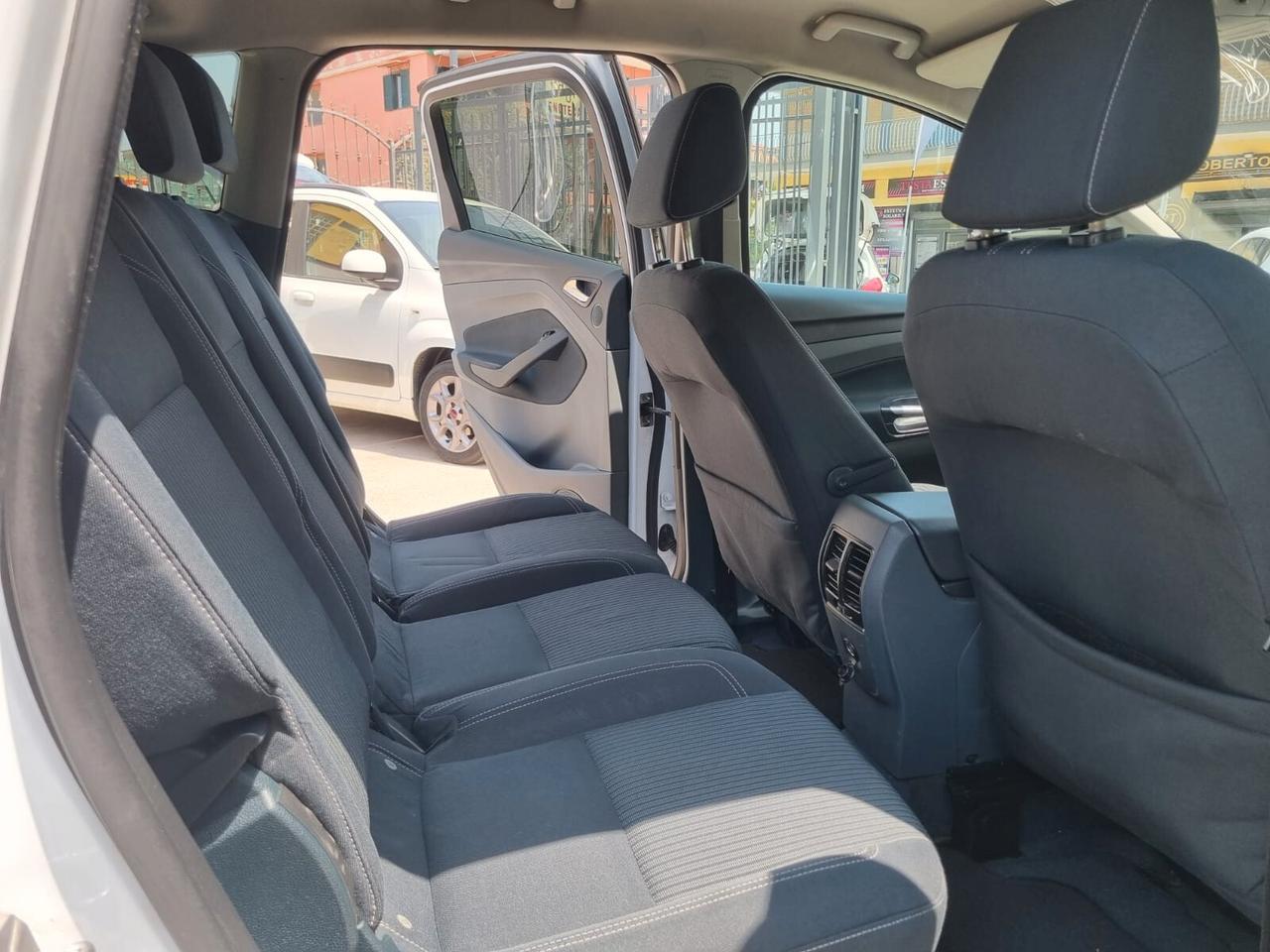 Ford C-Max Cambio Automatico con Garanzia