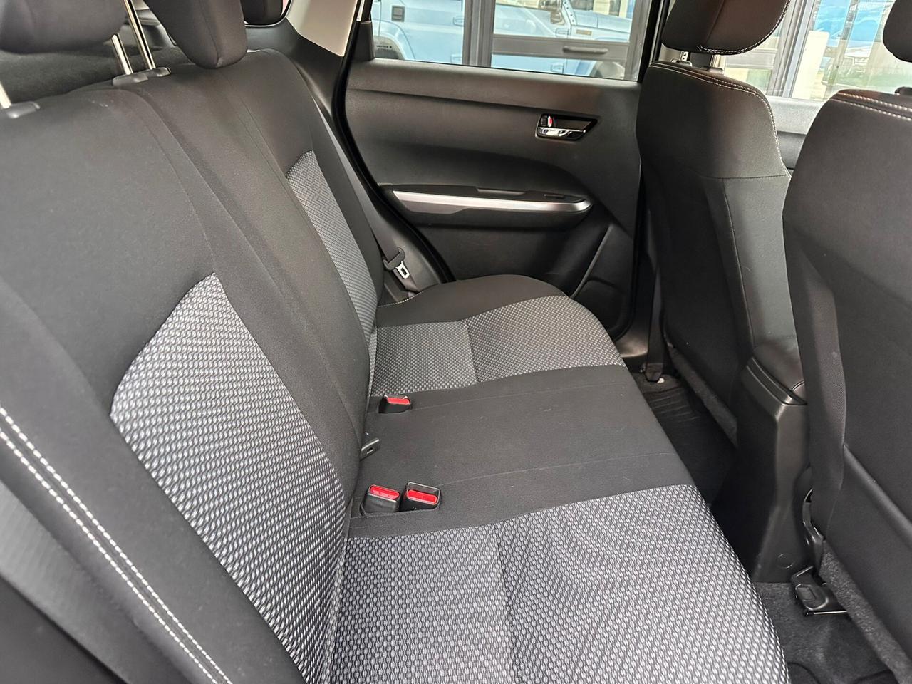 Suzuki Vitara 1.4 Hybrid Top