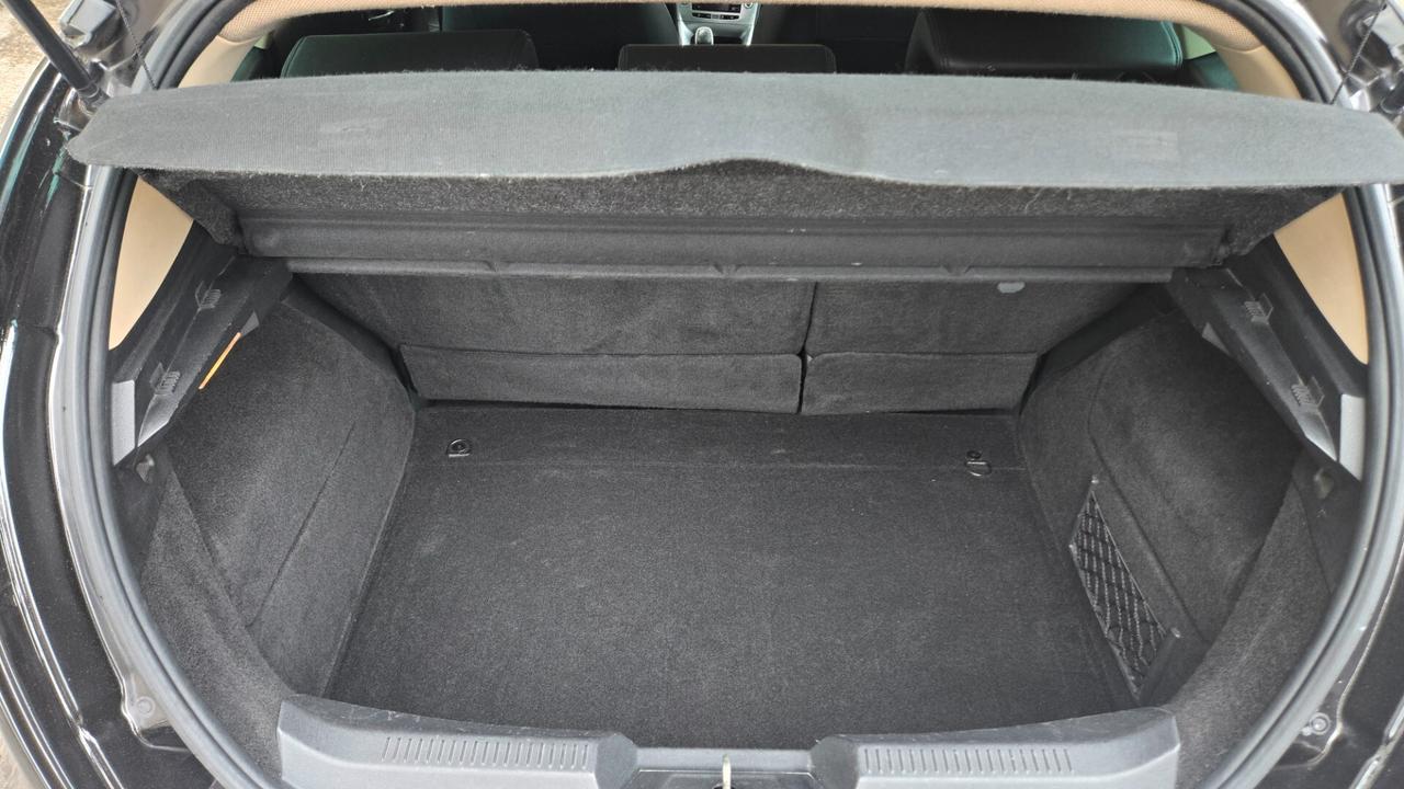 Lancia Delta 1.6 MJT DPF Gold