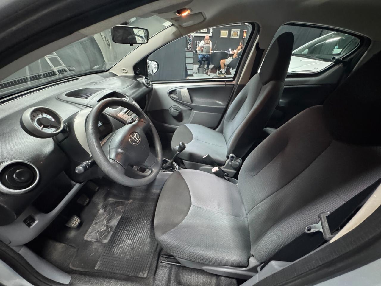 Toyota Aygo 1.0 12V VVT-i 5 porte Sol Neopatentati