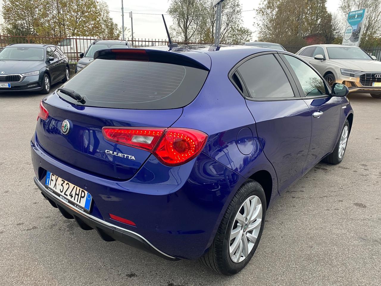 Alfa Romeo Giulietta 1.6 120 CV Automatica Navi NEOPATENTATI Garantita
