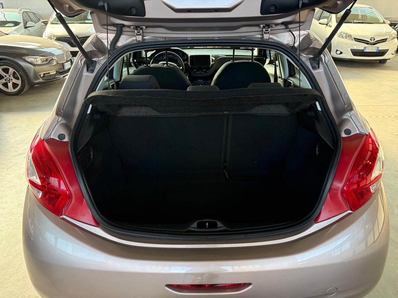 Peugeot 208 1.2 VTi 82 CV 5 porte Allure