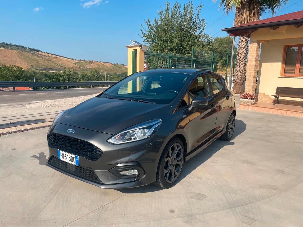 Ford Fiesta 1.5 TDCi 5 porte ST-Line