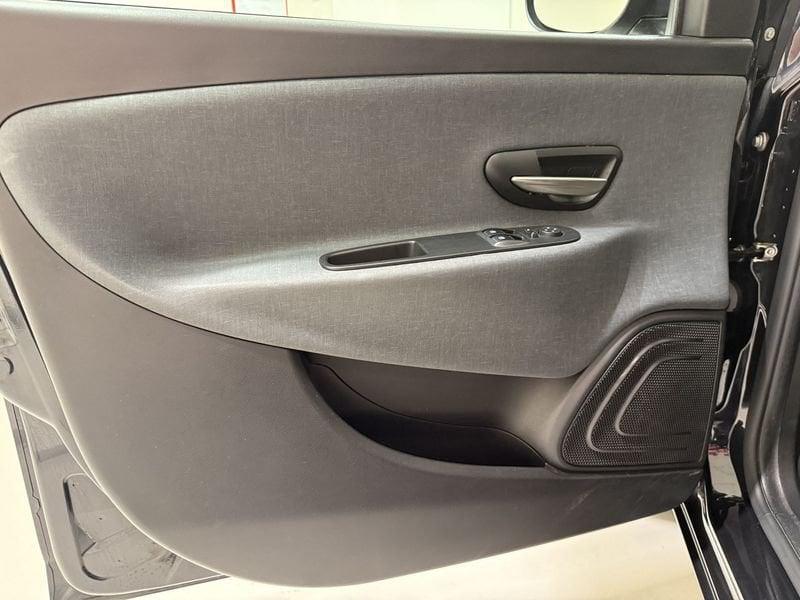 Lancia Ypsilon Ypsilon 1.0 FireFly 5Pt S&S Hybrid Ecochic Gold