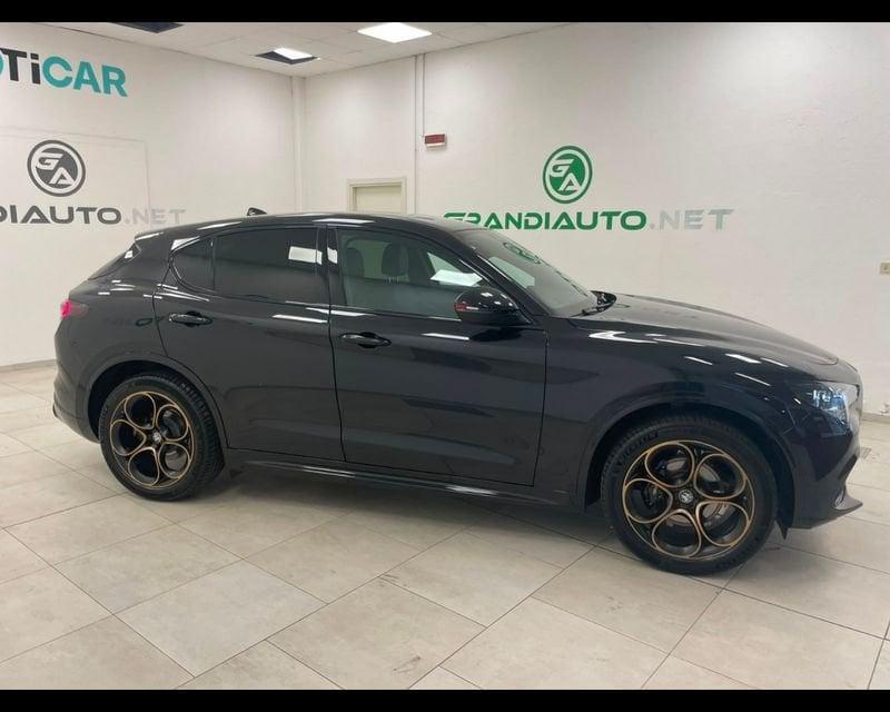 Alfa Romeo Stelvio 2023 2.2 t Intensa Q4 210cv auto