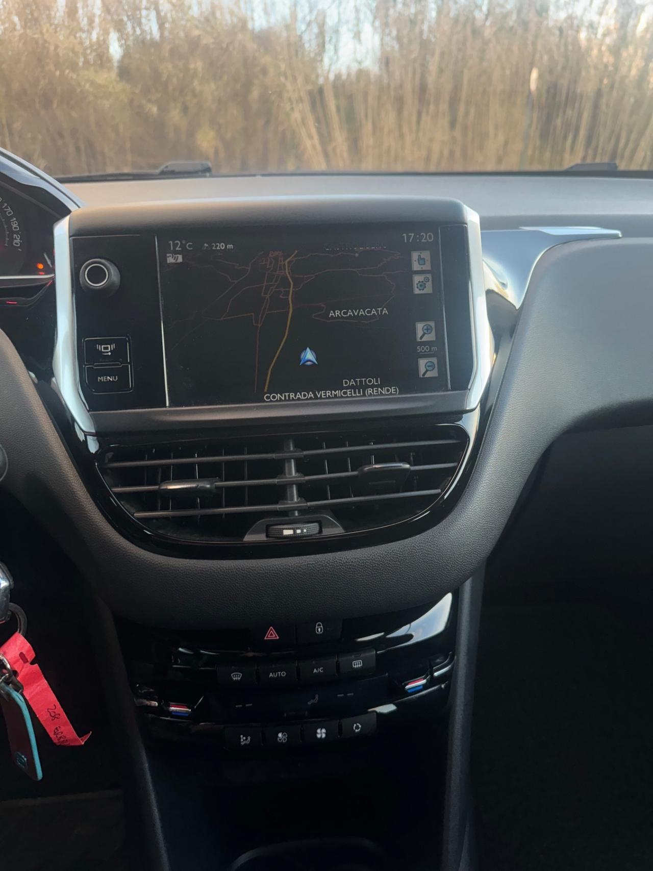 Peugeot 208 1.2 VTi 82 CV 5 porte Allure