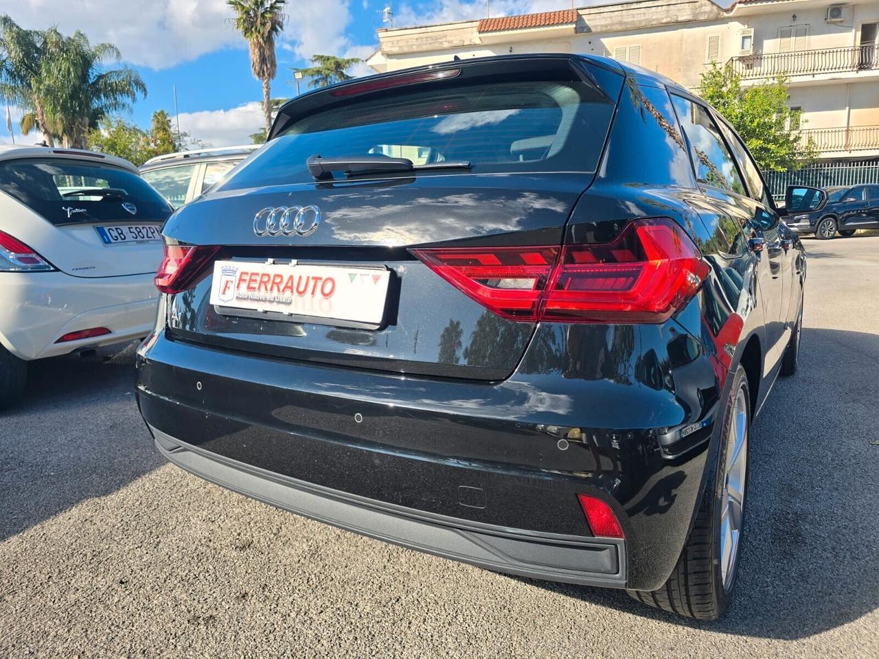 AUDI A1 SPORTBACK 1.0 95CV AUTOMATICA