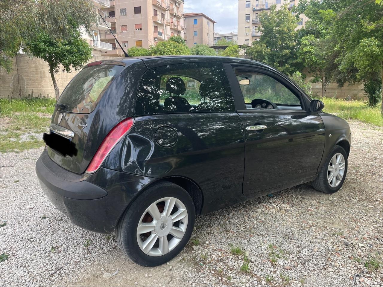 Lancia Ypsilon 1.3 Multijet 16V Argento