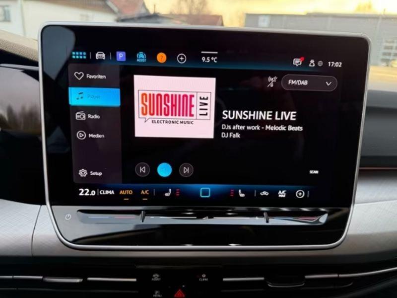 Volkswagen Golf Variant 1.5 eTSI ACT Life DSG PDC LED CARPLAY