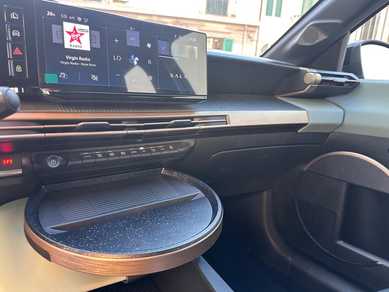 Lancia Ypsilon Hybrid e-DCT Edizione Cassina