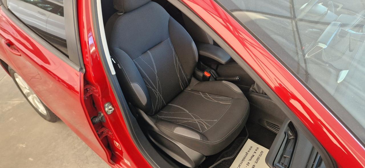 Peugeot 208 1.4 HDi 68cv 5 porte Allure