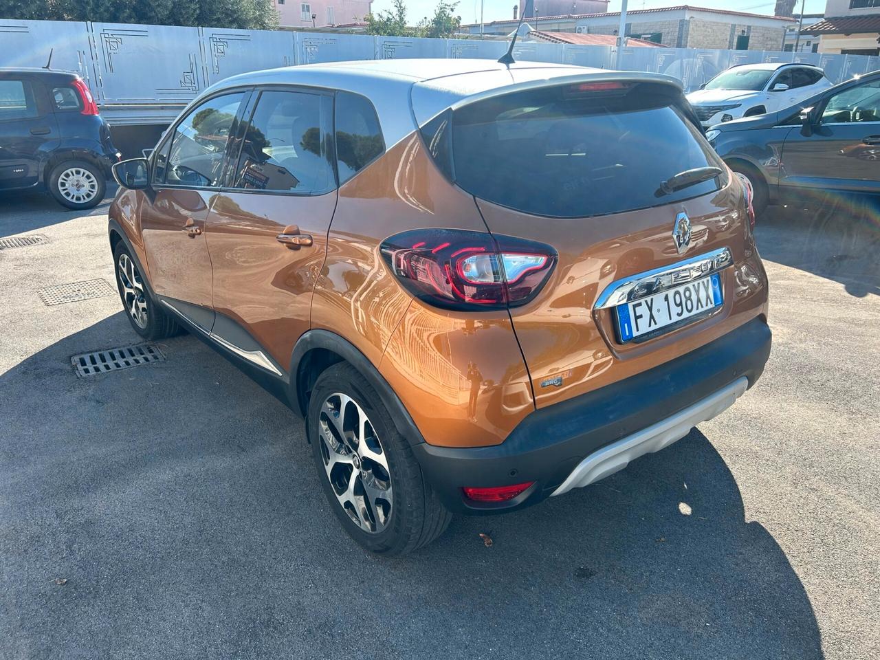 Renault Captur dCi 8V 90 CV EDC Sport Edition