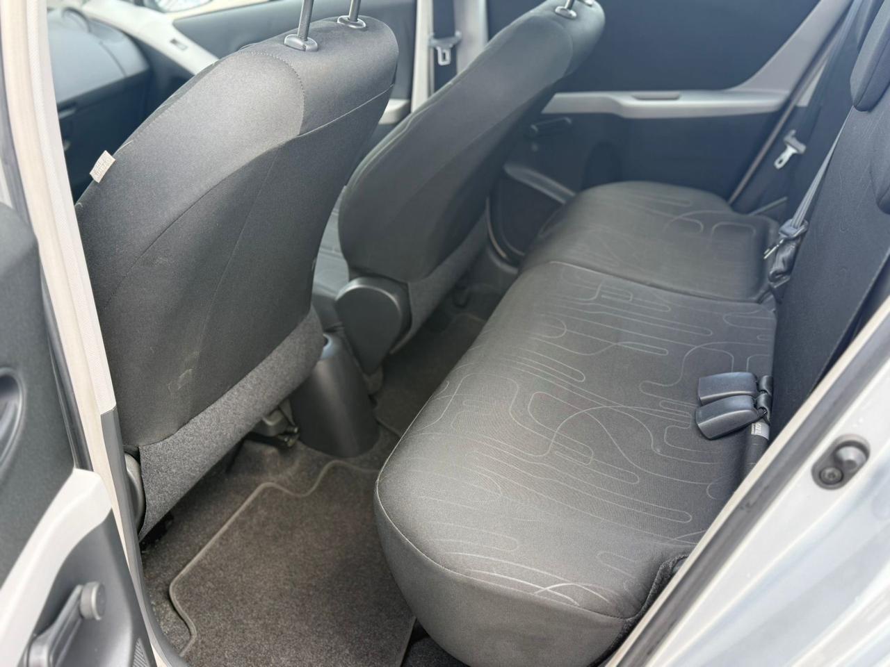 Toyota Yaris 1.0 5 porte Luxury pack
