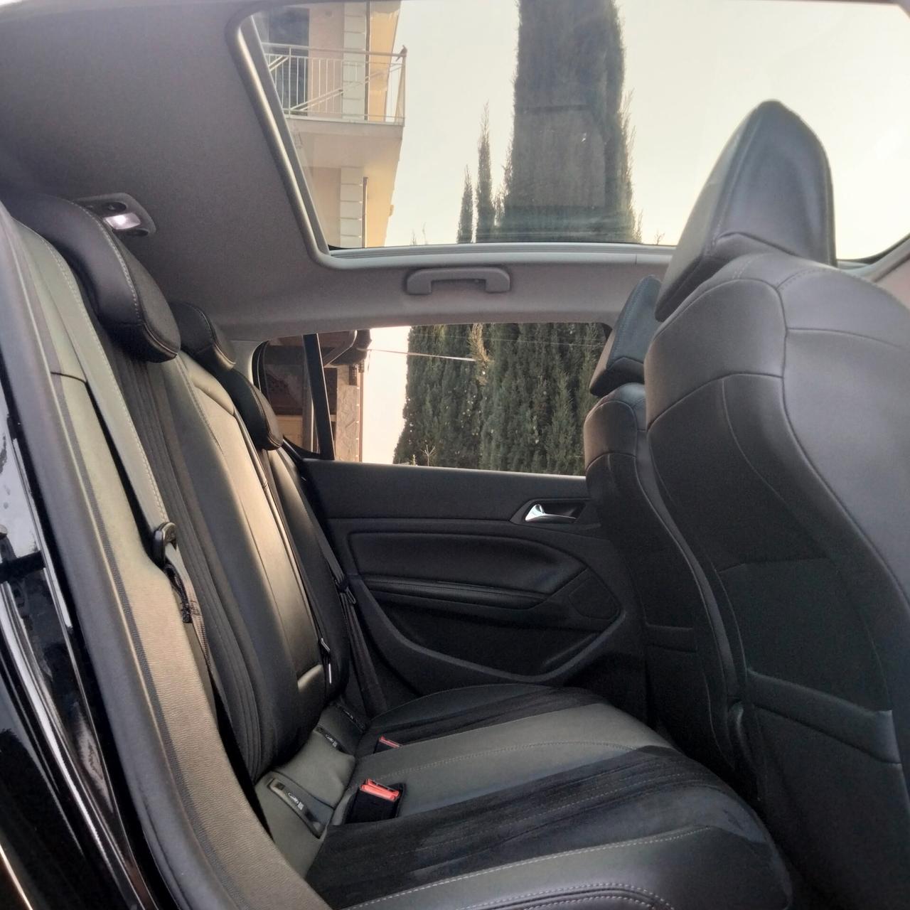 Peugeot 308 1.6 e-HDi 115 CV Stop&Start Allure