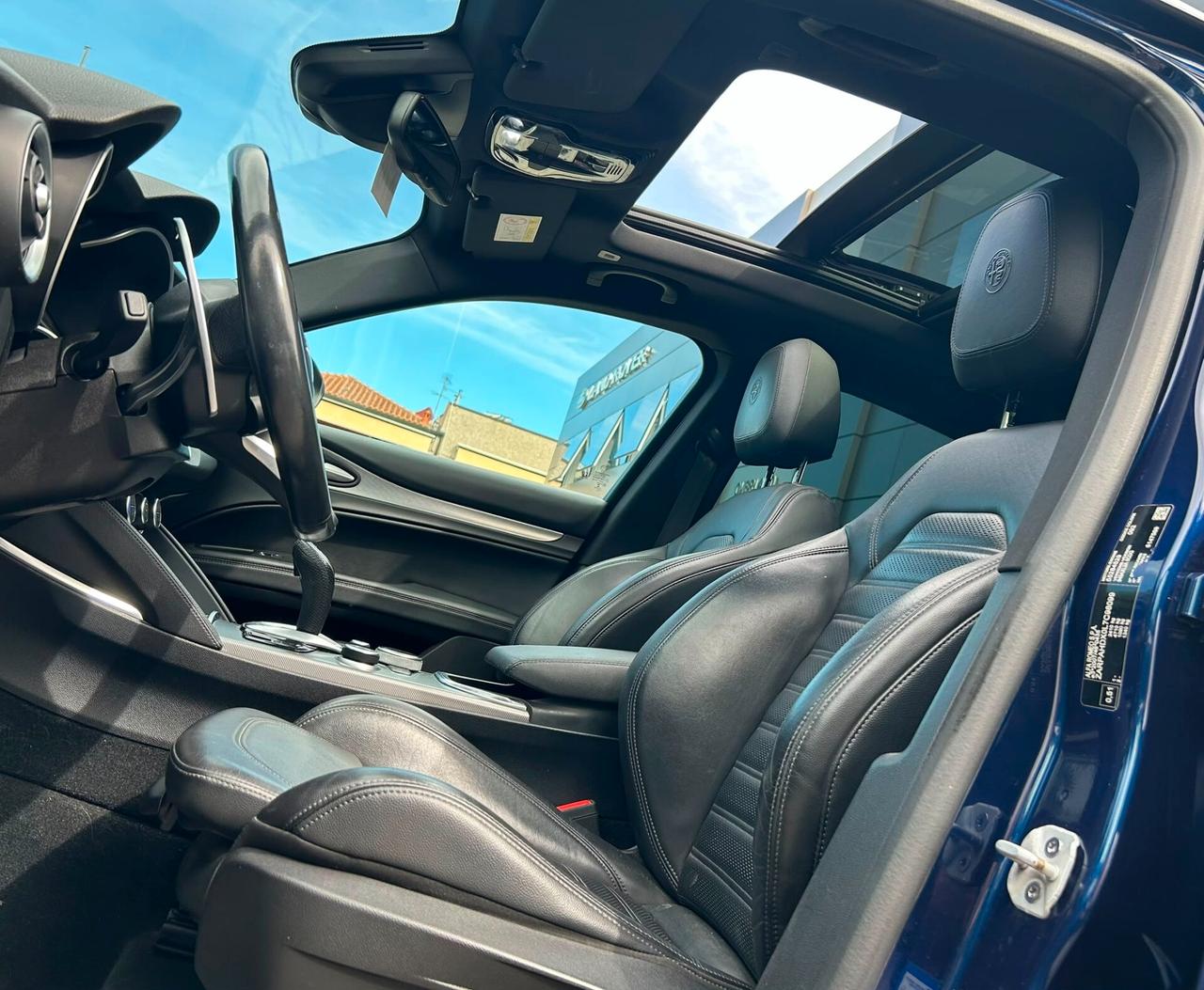 Alfa Romeo Stelvio SOLO PER COMMERCIANTI
