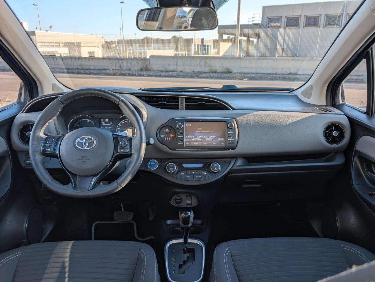 Toyota Yaris 1.5 Hybrid 5 porte Business