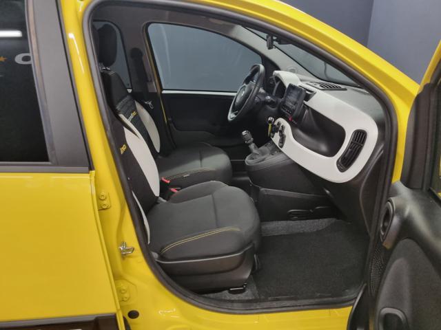 FIAT Panda 1.0 FireFly S&S Hybrid Pandina CROSS