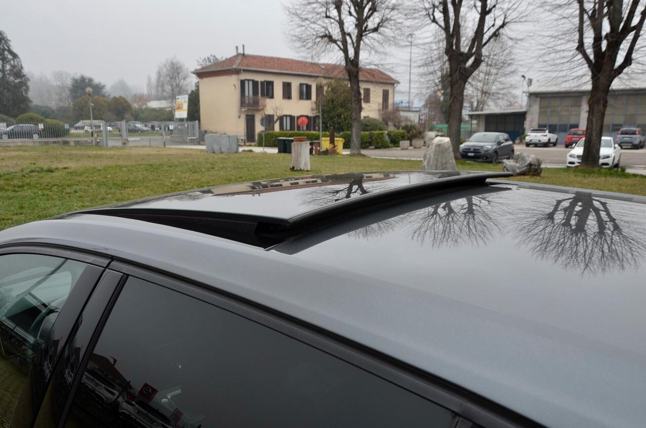 VOLKSWAGEN GOLF 7.5 GTI PERFORMANCE 2.0 TSI 245cv DSG, SERVICE CON FATTURE, TETTO, DCC, FULL PELLE, FARI FULL LED, 19", PERMUTE