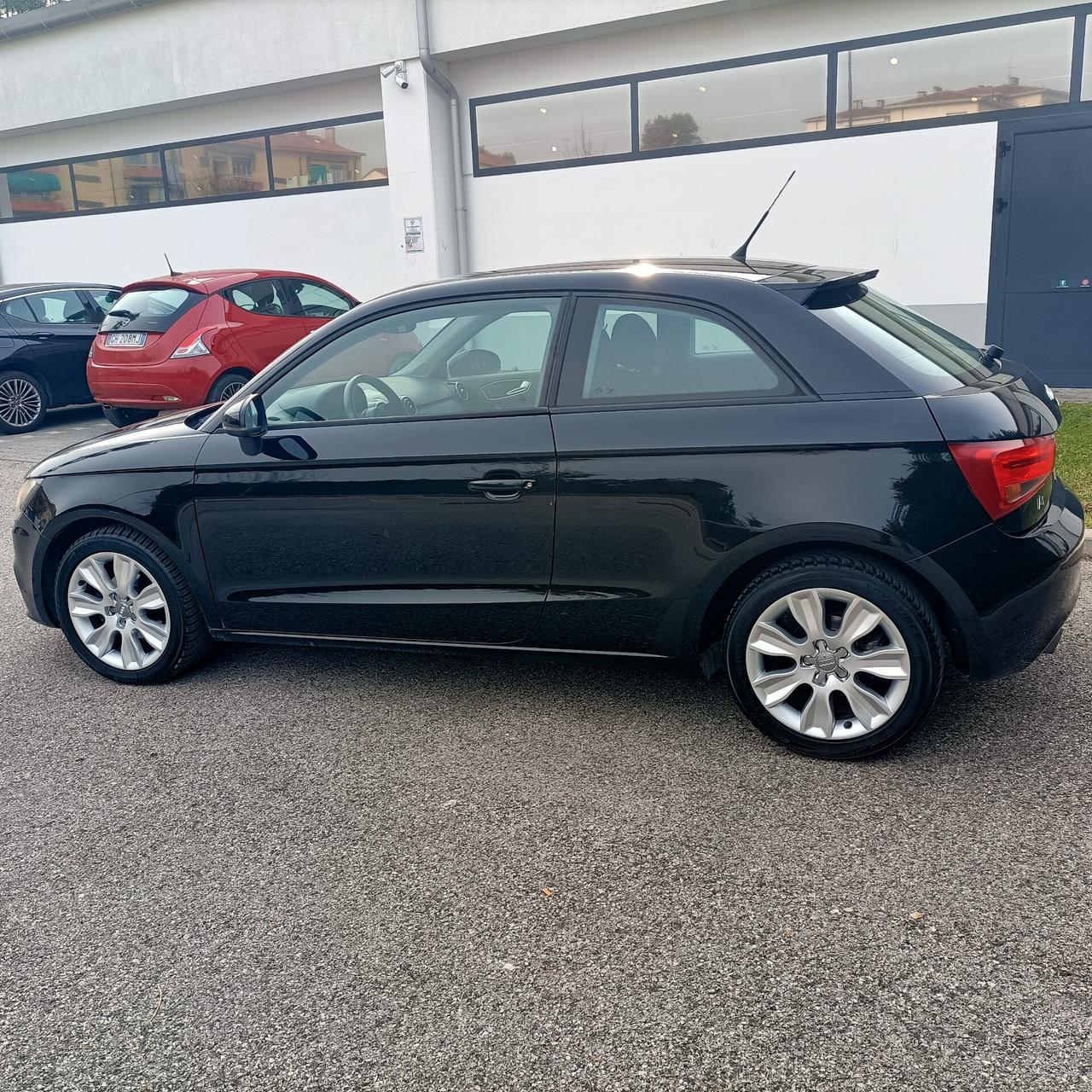 Audi A1 1.6 TDI neopatentati motore sostituito