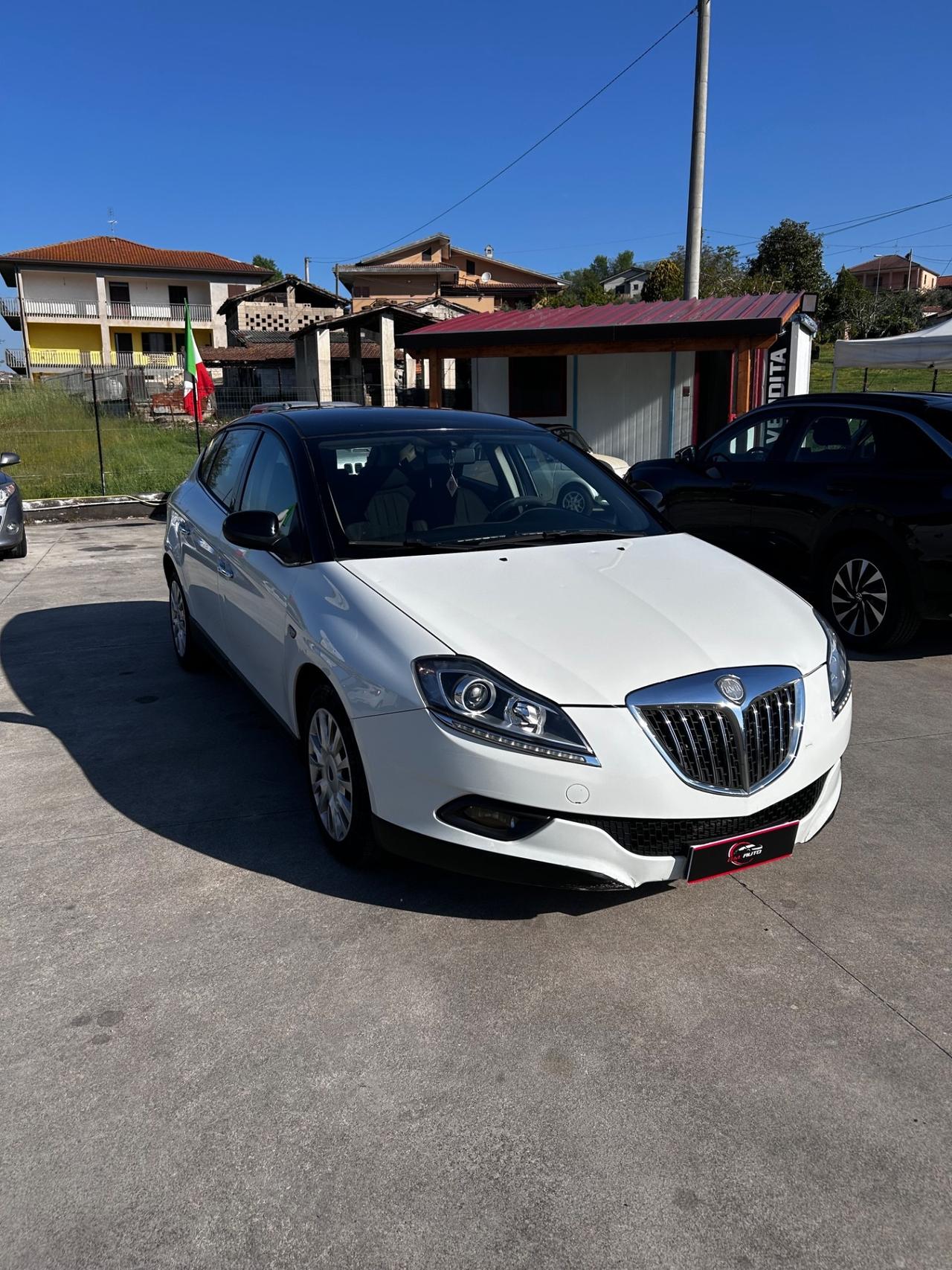 Lancia Delta 1.4 T-Jet 120 CV Silver