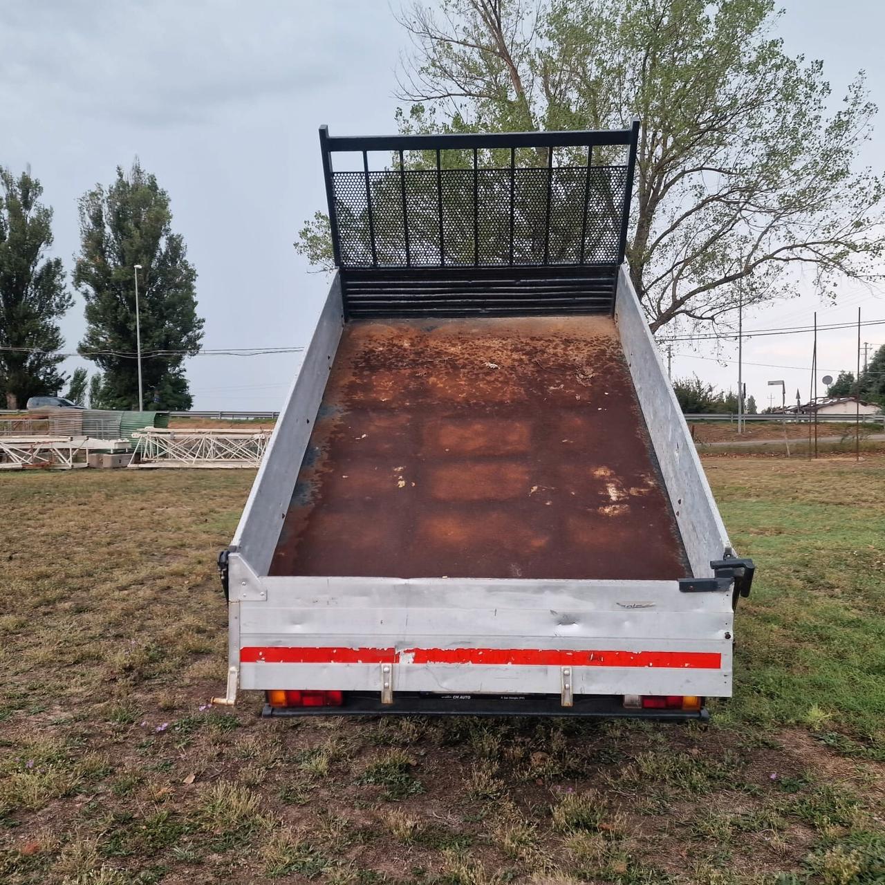 Nissan cabstar 35.13 3.0 tdi RIBALTABILE TRILATERALE 6 POSTI MOTORE NUOVO 80MILA KM