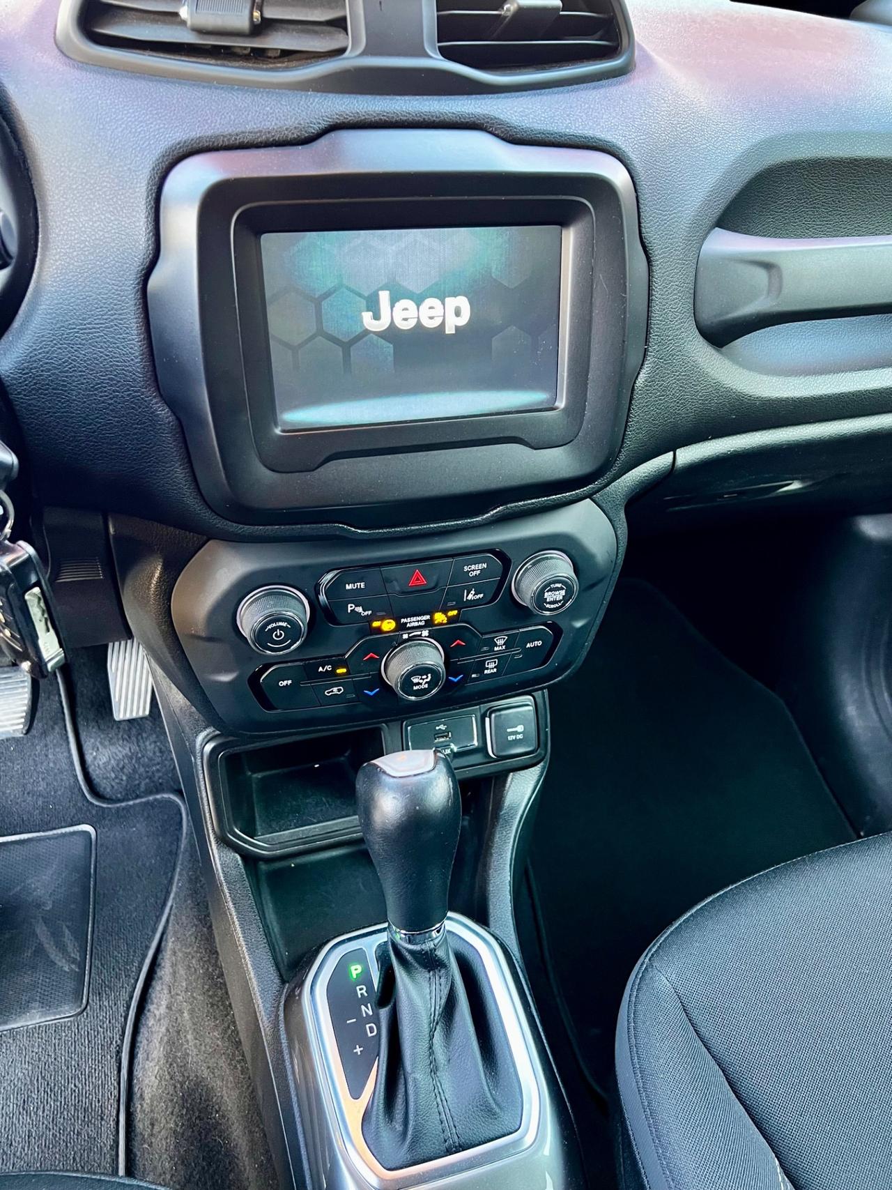 Jeep Renegade 1.6 Mjt DDCT 120 CV Limited black