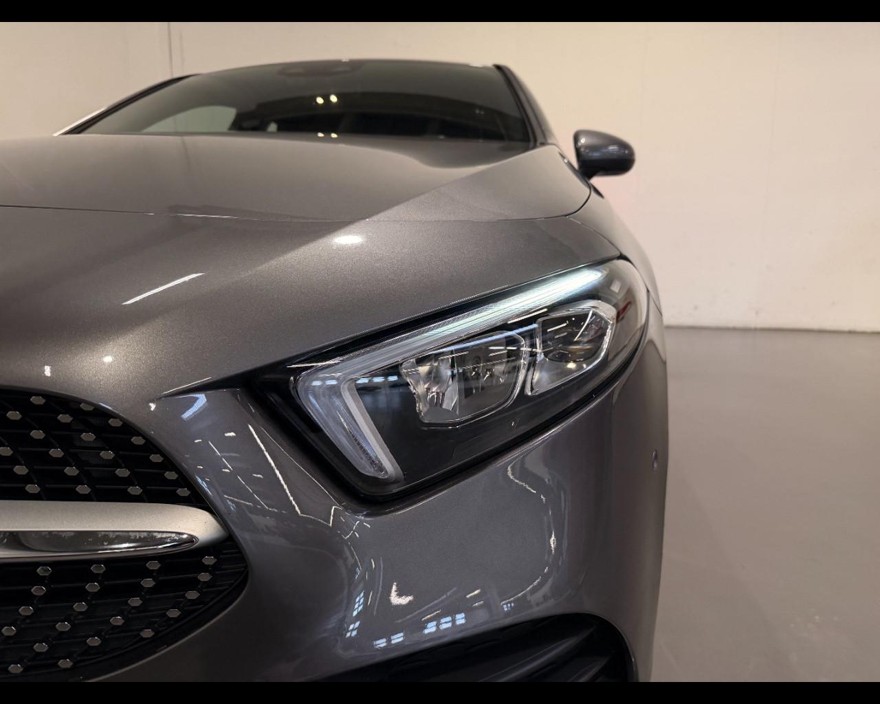 Mercedes-Benz A 180 D PREMIUM AUTO